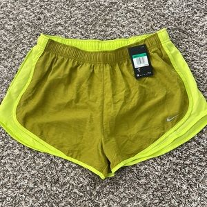 Nike Dri-Fit Tempo Running Shorts